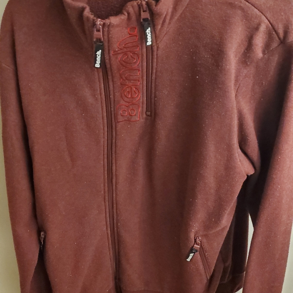 Authentic bench fleece jacket xl